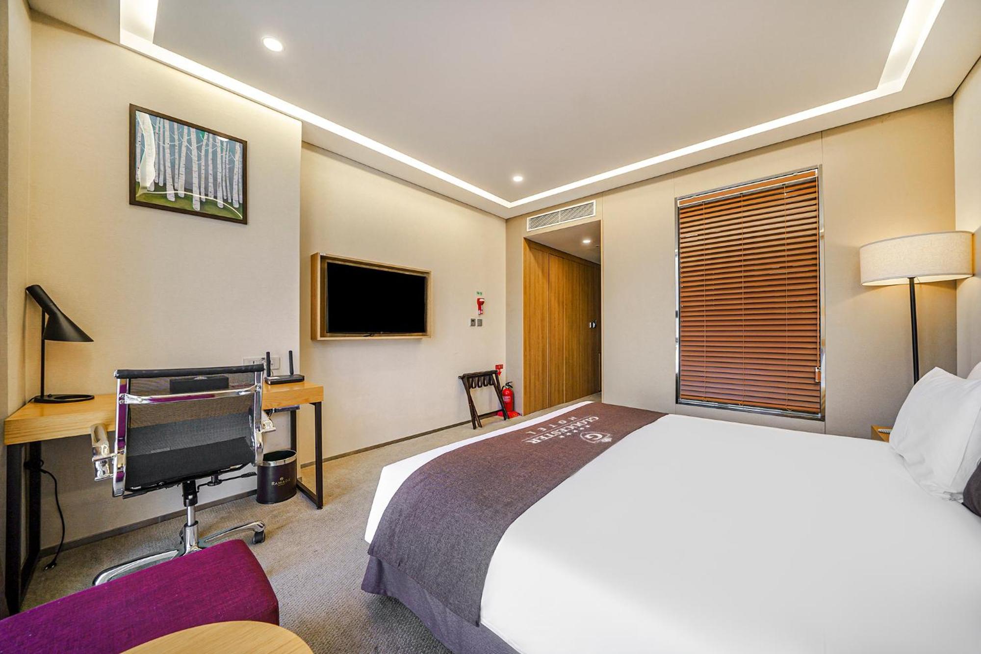 Gloucester Hotel אינצ'ון מראה חיצוני תמונה