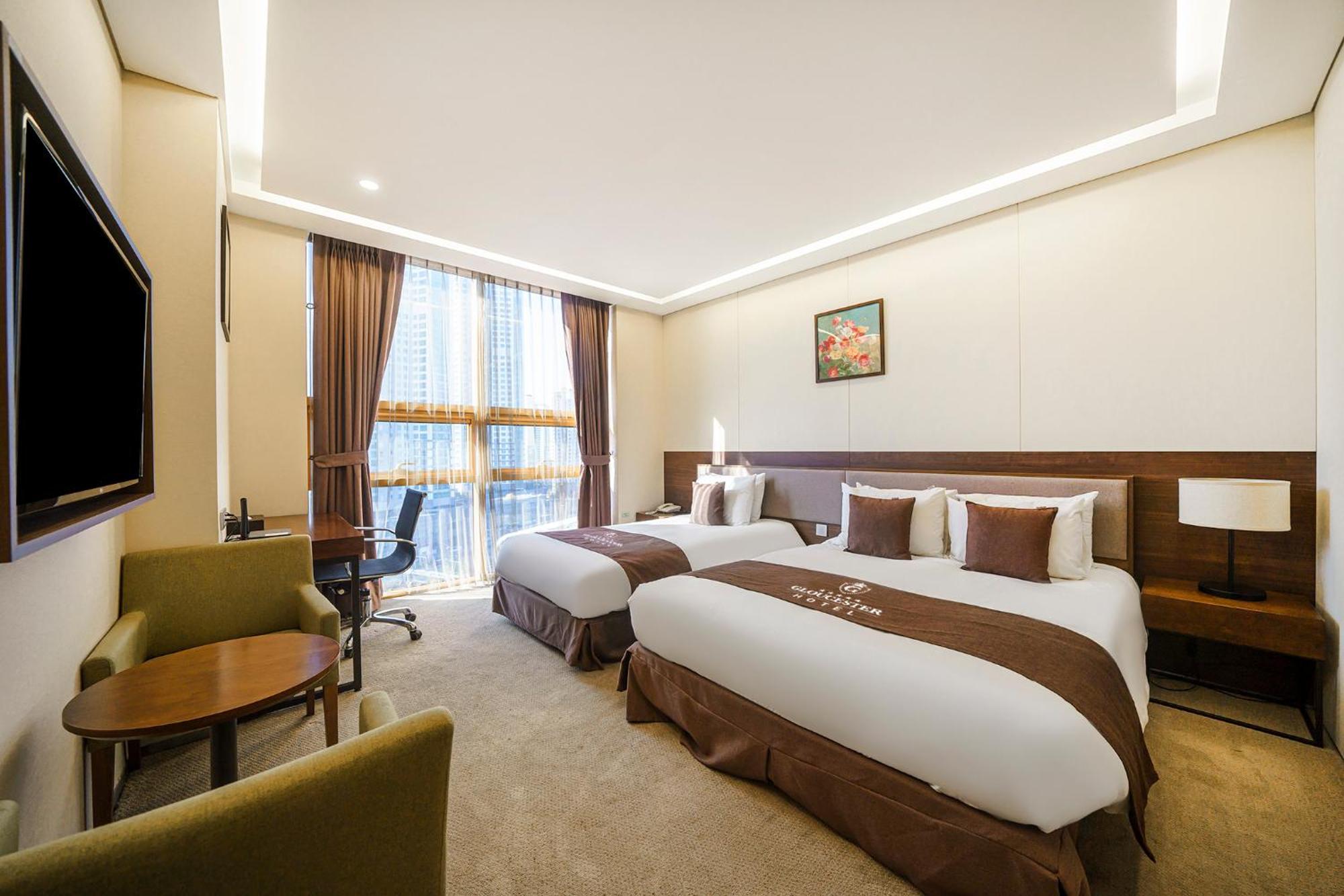 Gloucester Hotel אינצ'ון מראה חיצוני תמונה