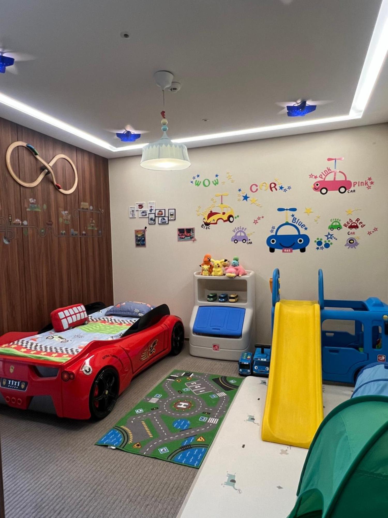 Gloucester Hotel אינצ'ון מראה חיצוני תמונה